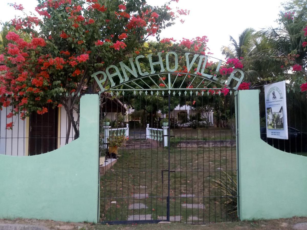 Residencia Pancho Villa Canoa Quebrada Eksteriør billede