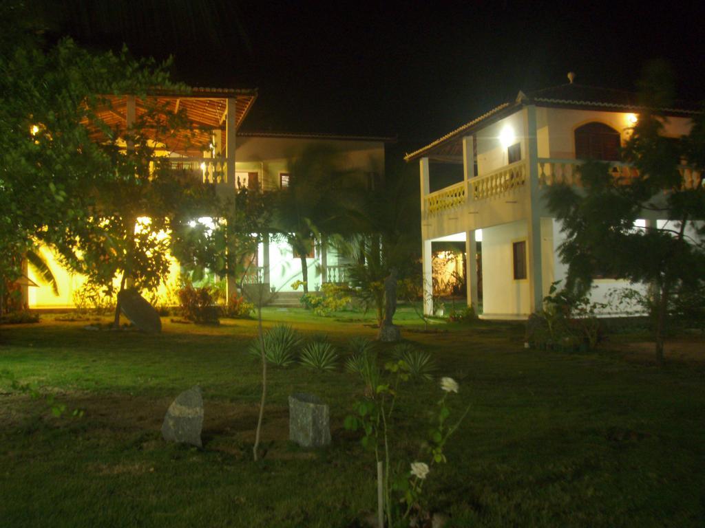 Residencia Pancho Villa Canoa Quebrada Eksteriør billede